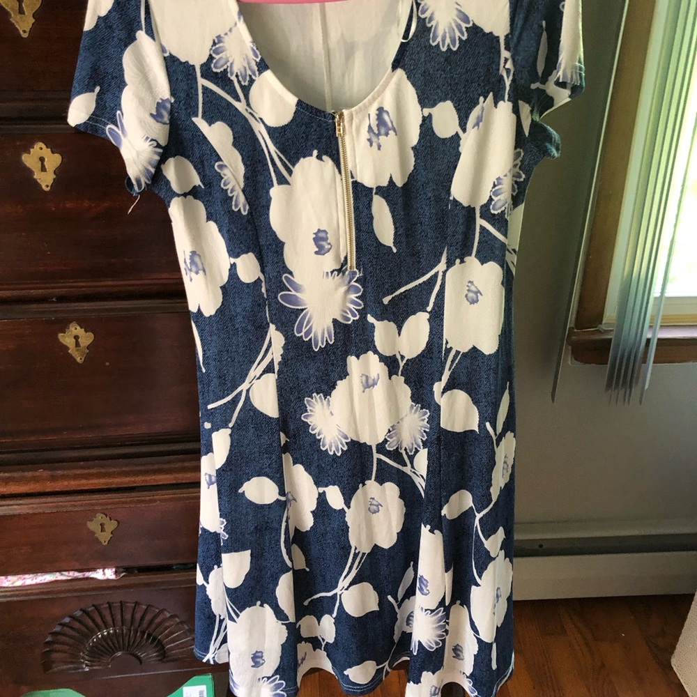 Blue and White Floral Zip-Front Women's Dress